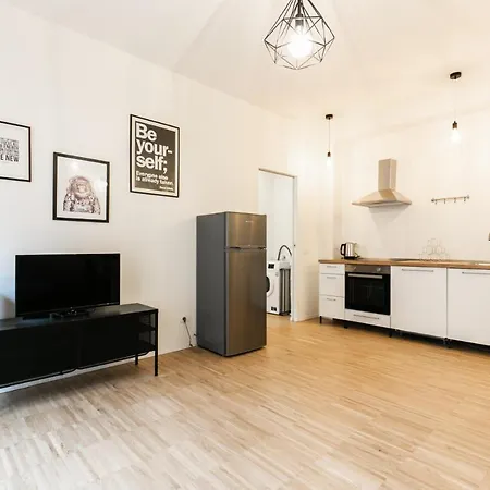 Easylife - Ampio E Luminoso Bilocale In Affascinante Quartiere Nolo * Милан
