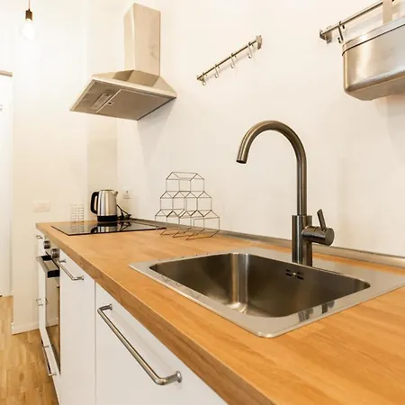 Easylife - Ampio E Luminoso Bilocale In Affascinante Quartiere Nolo Apartment *